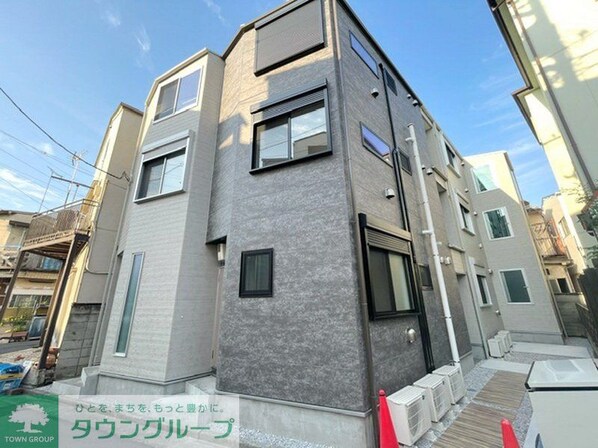 ブラントン梅島の物件外観写真